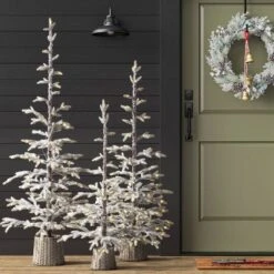 Wondershop 41 Pre-lit Flocked Balsam Fir Artificial Christmas Tree With Basket Base Warm White LED Lights - Wondershop™