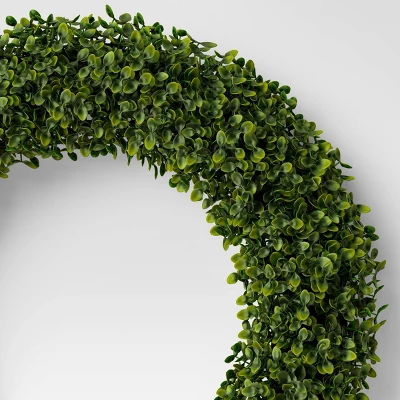 20" Christmas Box Wood/Velvet Bow Wreath - Wondershop™ 4 20" Christmas Box Wood/Velvet Bow Wreath - Wondershop™ - Image 2