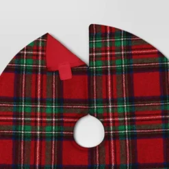 16" Christmas Dia Red/Green Plaid Mini Tree Skirt - Wondershop™ -Wondershop GUEST 6403b766 889b 4a54 92ff 45f45f0f01e5